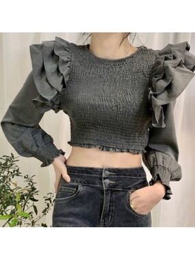 Zara Ruffle Shoulder Crop Top Women’s Size S Smocked Long Sleeves Avant Garde